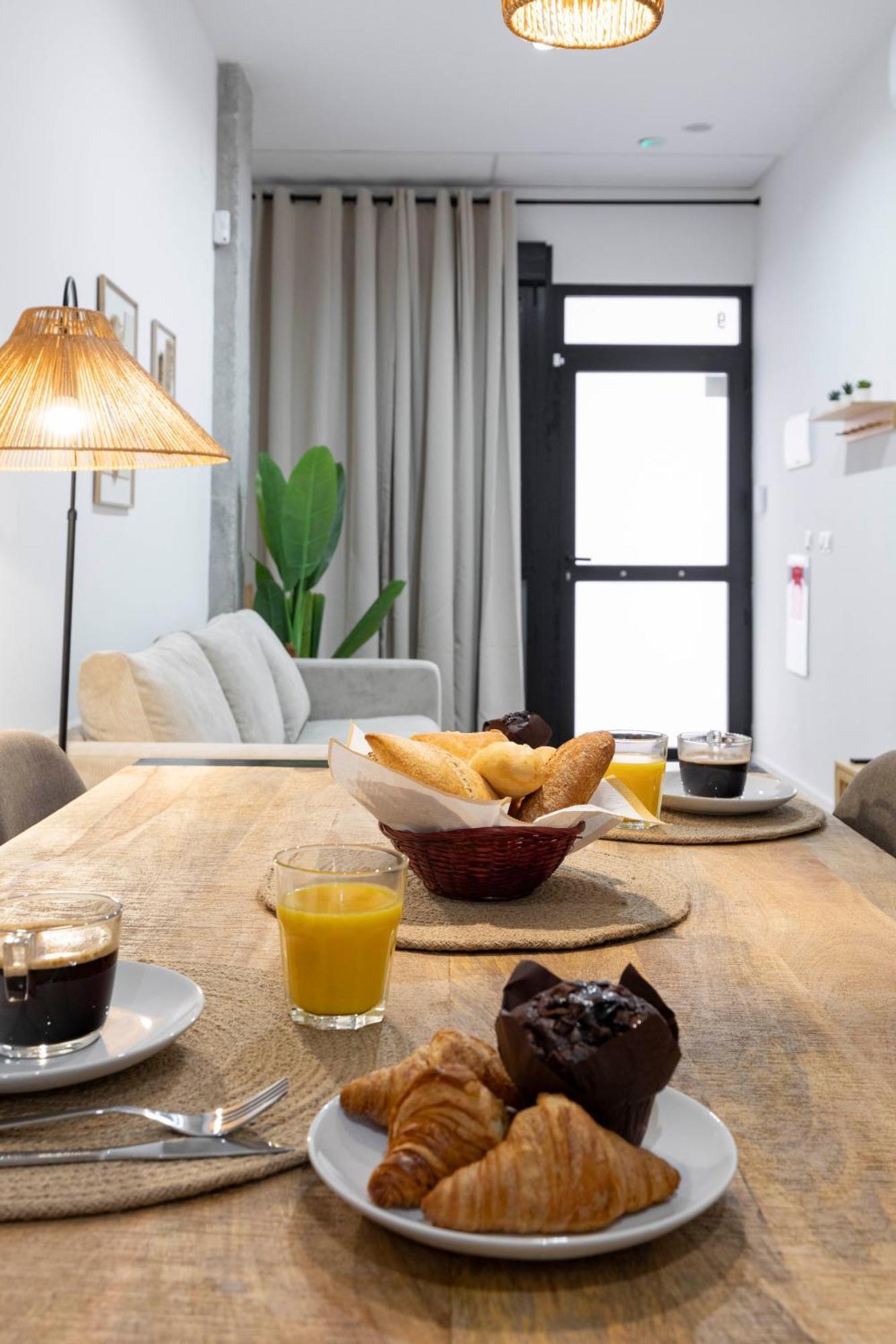 Travel Habitat Mediterranean Suites 瓦伦西亚 外观 照片