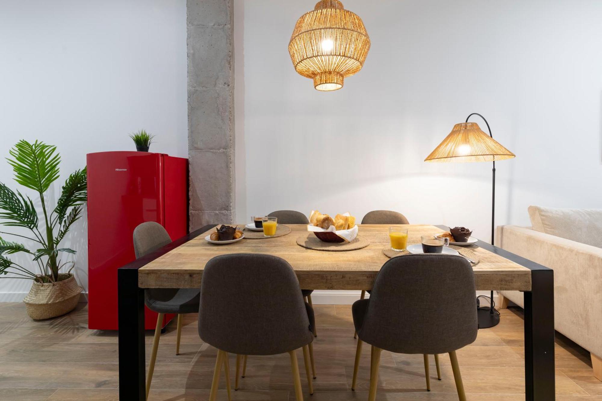 Travel Habitat Mediterranean Suites 瓦伦西亚 外观 照片