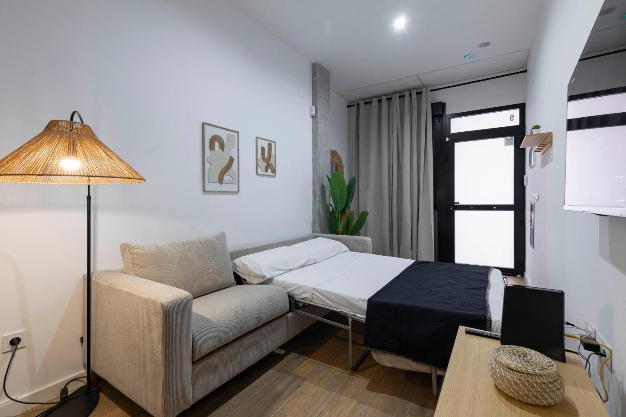 Travel Habitat Mediterranean Suites 瓦伦西亚 外观 照片