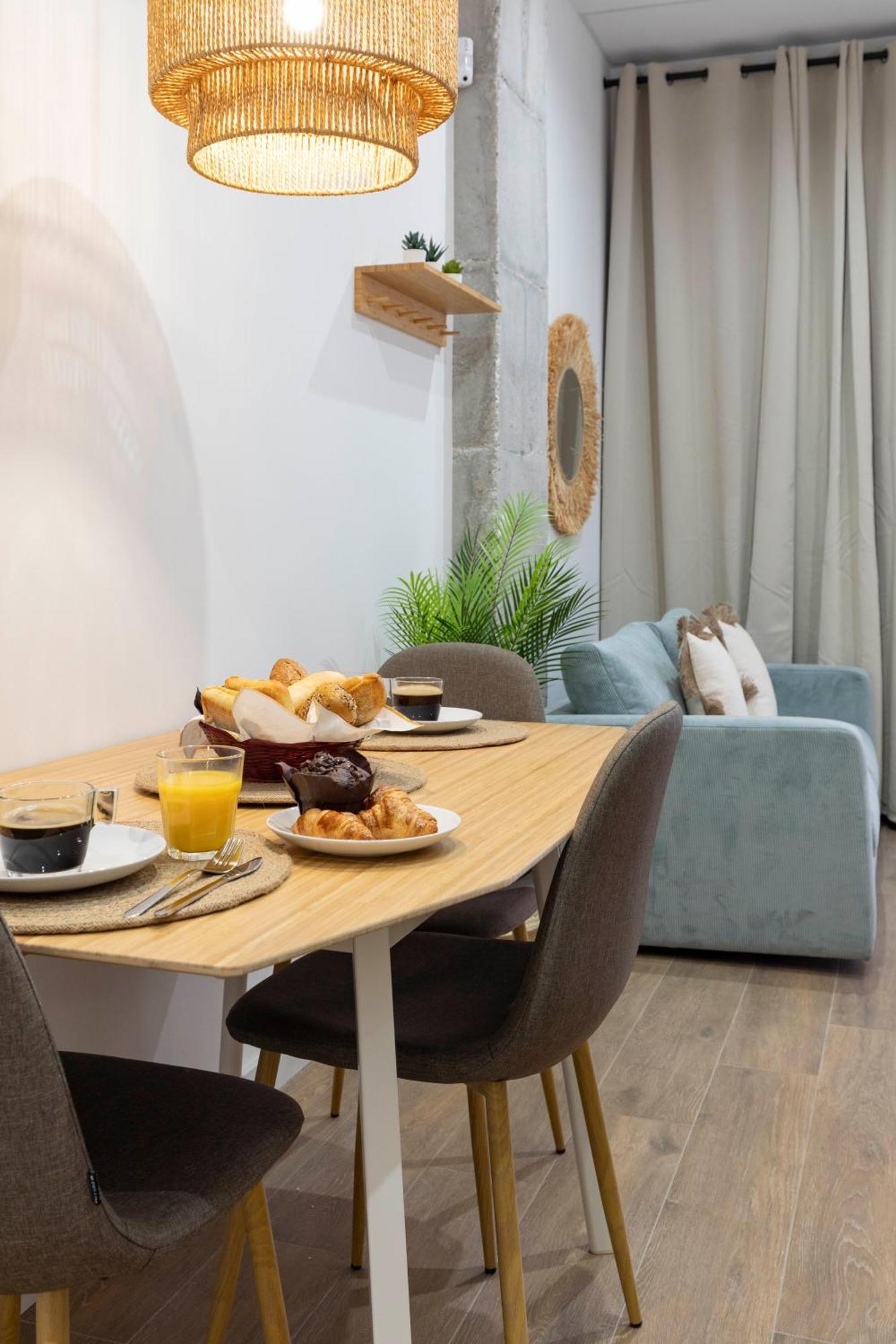 Travel Habitat Mediterranean Suites 瓦伦西亚 外观 照片