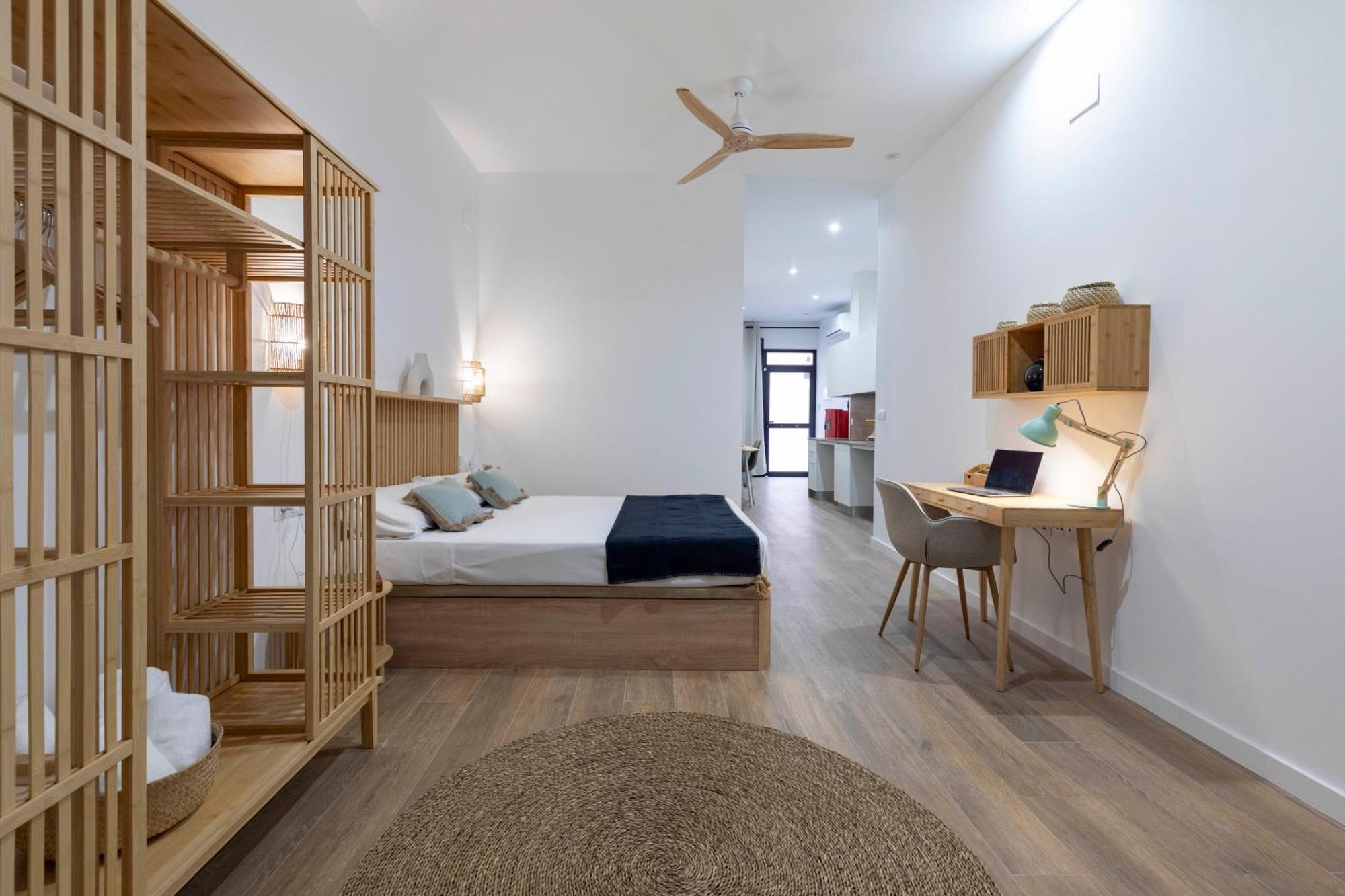Travel Habitat Mediterranean Suites 瓦伦西亚 外观 照片