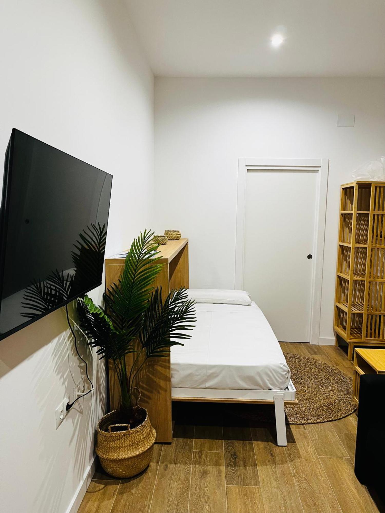 Travel Habitat Mediterranean Suites 瓦伦西亚 外观 照片