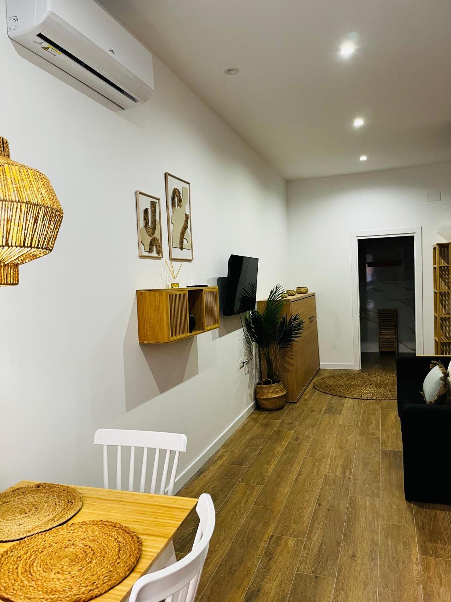 Travel Habitat Mediterranean Suites 瓦伦西亚 外观 照片