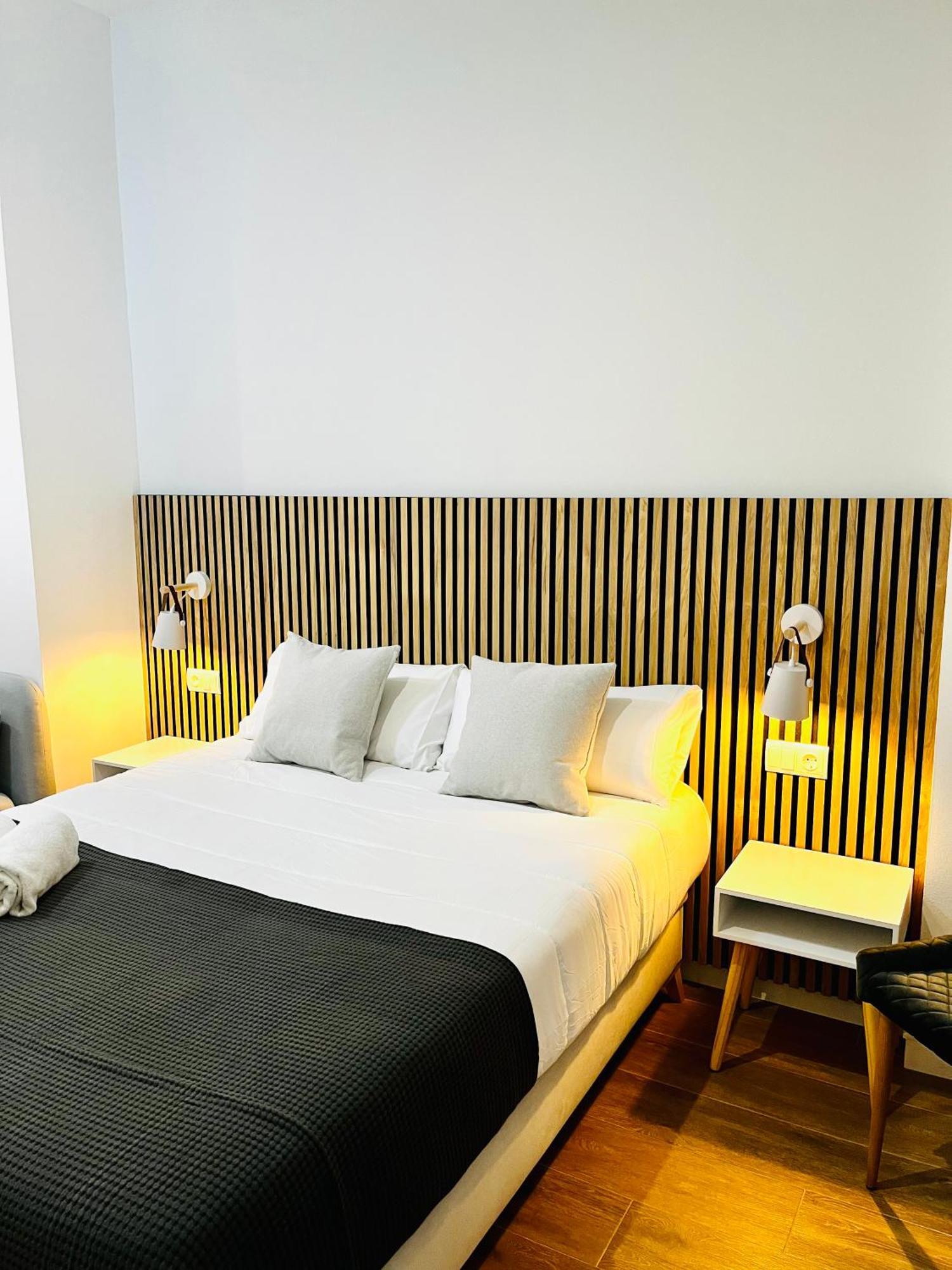 Travel Habitat Mediterranean Suites 瓦伦西亚 客房 照片