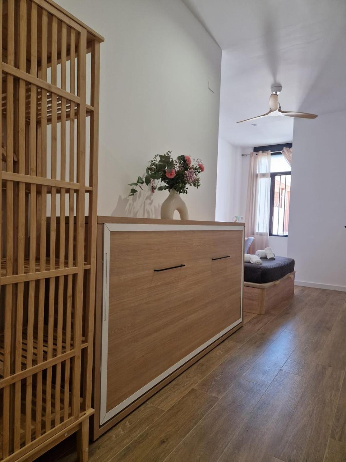 Travel Habitat Mediterranean Suites 瓦伦西亚 客房 照片