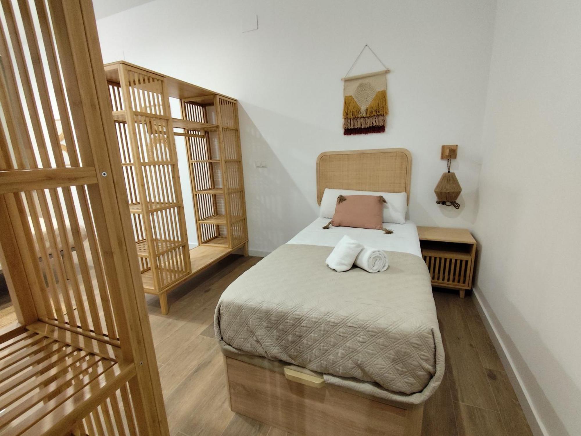 Travel Habitat Mediterranean Suites 瓦伦西亚 客房 照片